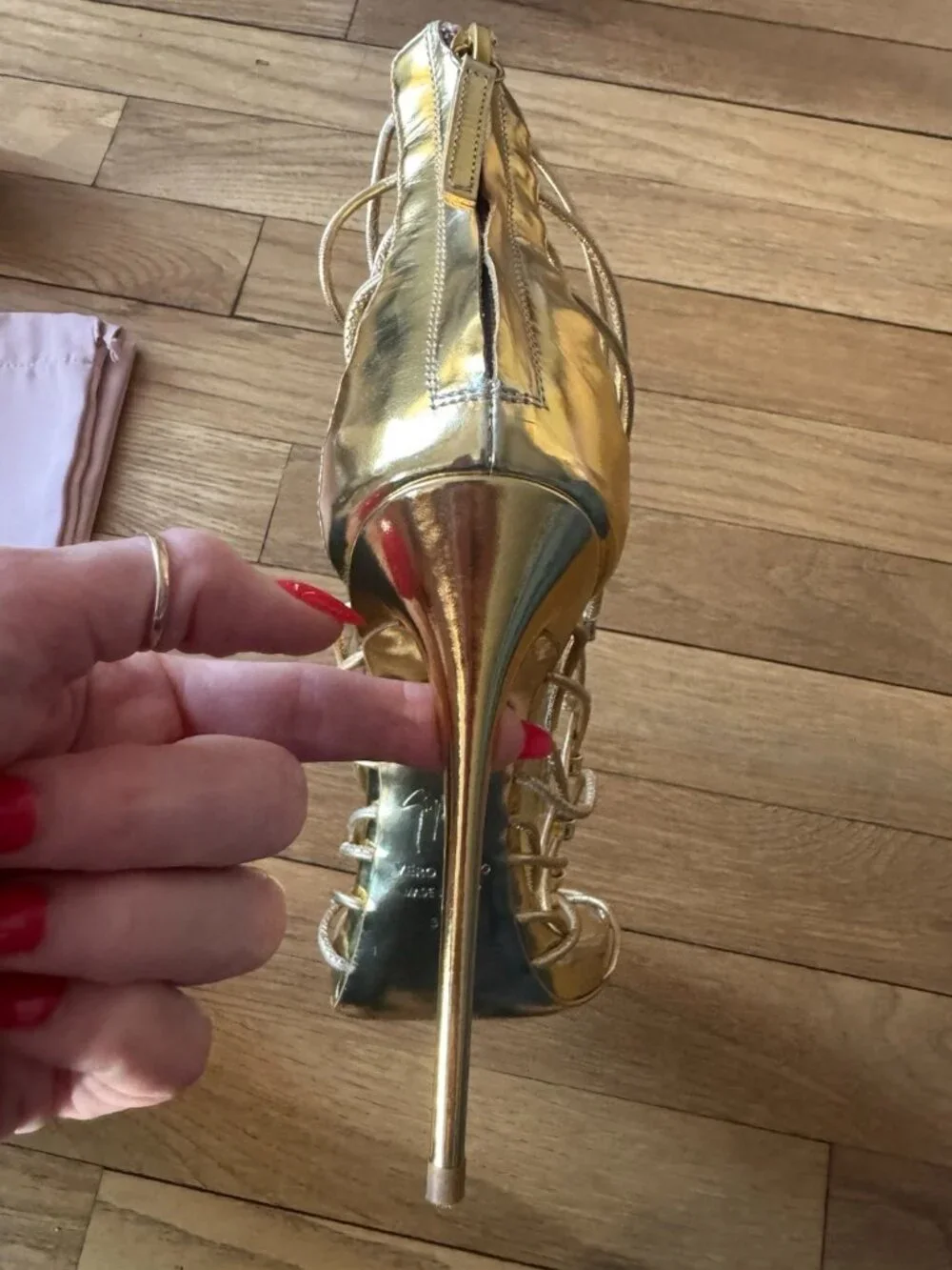 Gold Giuseppe Zanotti Roman style Stilettos - Picture 3 of 8